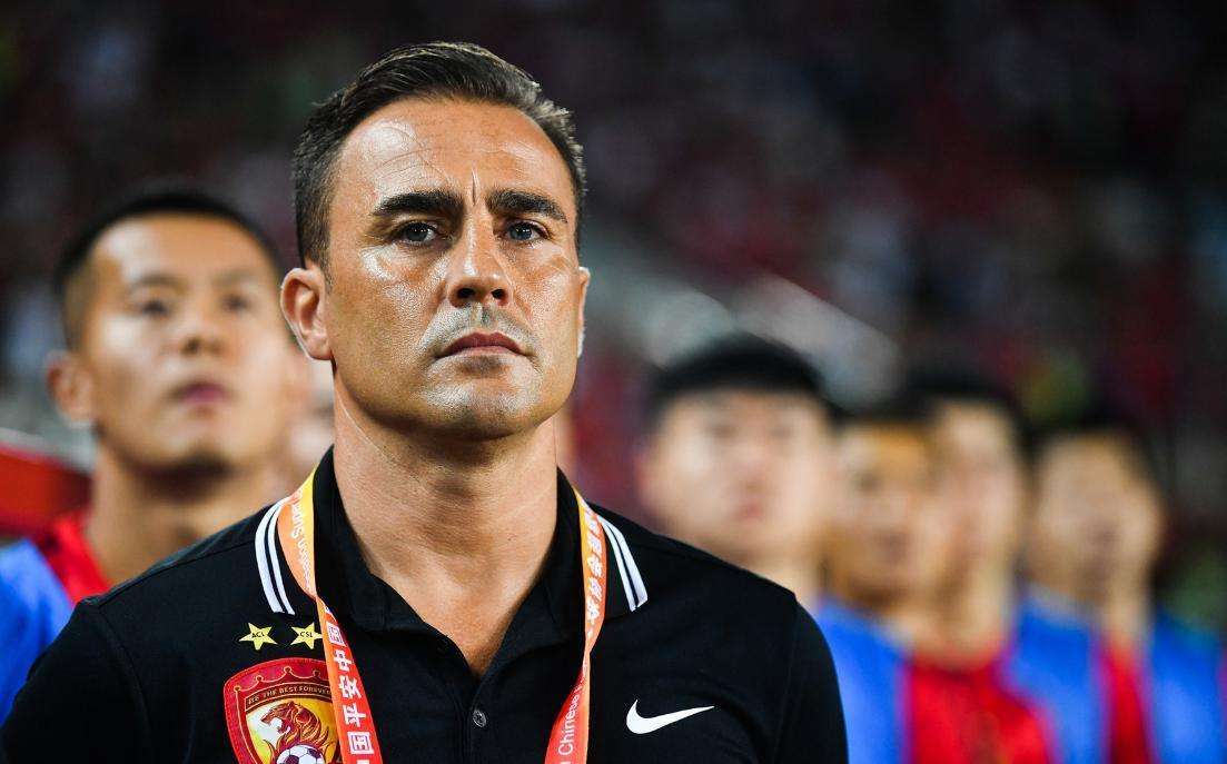  里昂主帅赛后炮轰裁判不公  